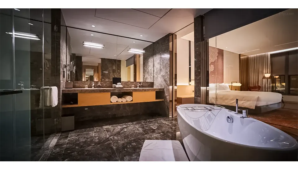 هتل ای کیو کوالالامپور